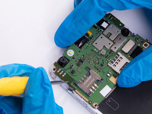 DIY-Reparatur vs. Profi-Service: Soll ich mein Handy selbst reparieren?