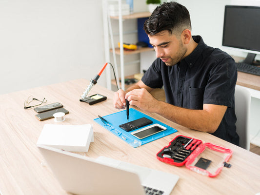 Handy Reparatur – Schnelle &amp; Zuverlässige Smartphone-Reparatur für iPhone, Samsung &amp; Co.